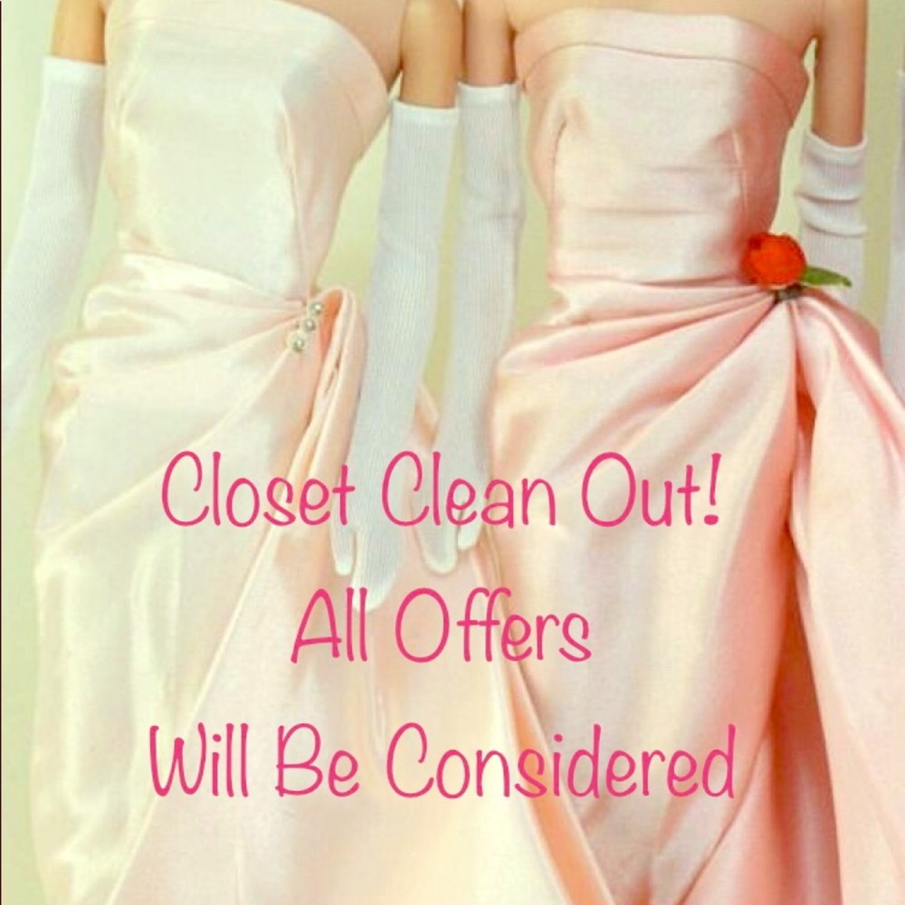 CLOSET CLEAN OUT!  Make An OFFER!!